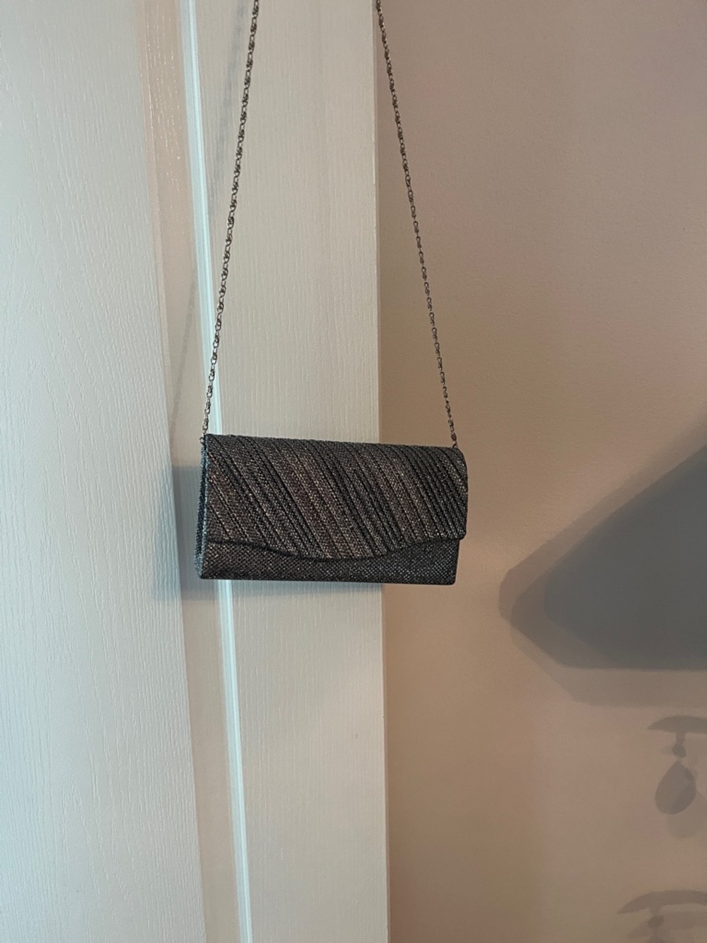 Source Unknown Metallic Black Evening Clutch with Chain